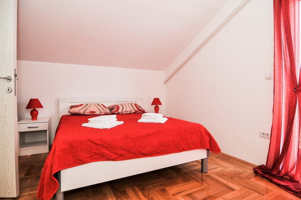 Apartmani P&M Τίβατ Εξωτερικό φωτογραφία