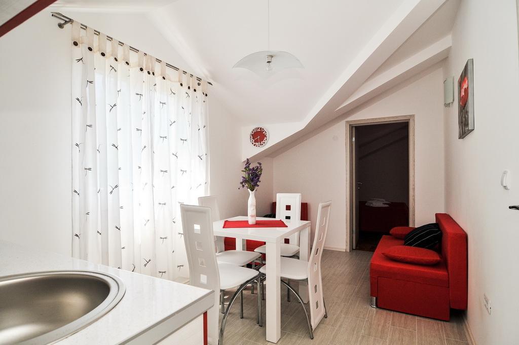 Apartmani P&M Τίβατ Εξωτερικό φωτογραφία